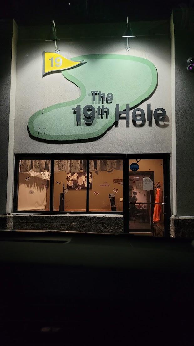 Bob's 19th Hole Restaurant and Bar
