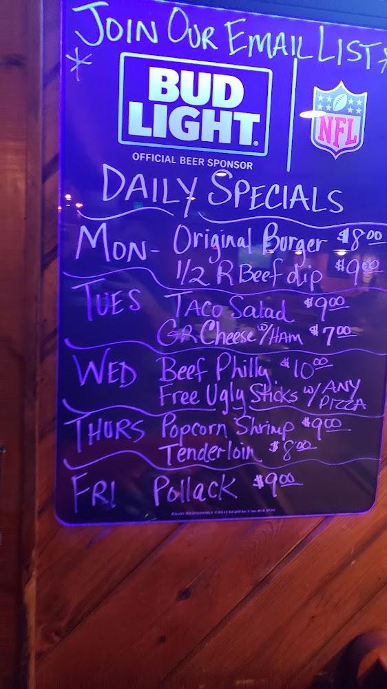 Bob's 19th Hole Restaurant and Bar Half A Sandwich With Soup Or Salad Special